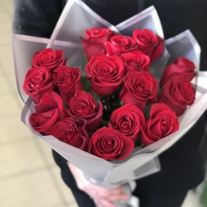 Розы  60 см - 17 шт.(Эквадор)