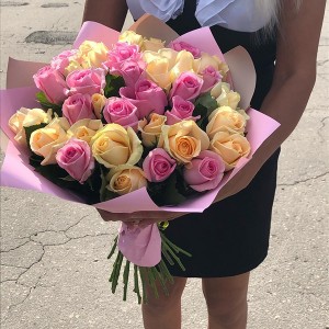 Нежный букет Российских роз