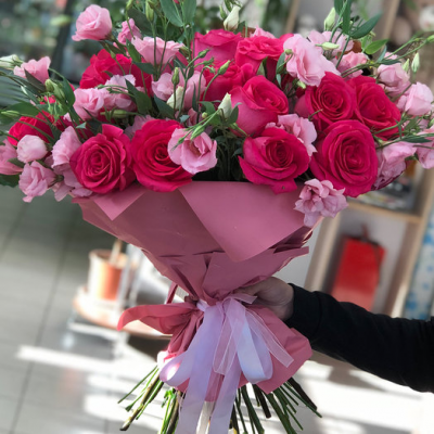  Букет эквадорских роз "Цветочный рай"